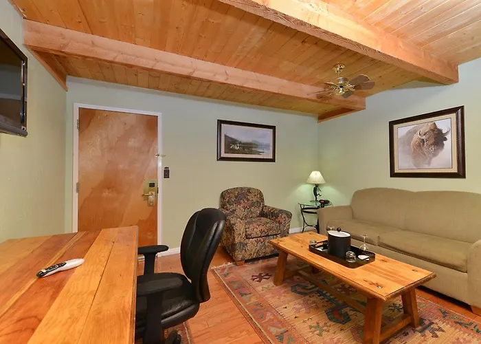 The Boulder Creek Lodge